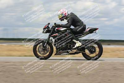 media/Apr-26-2024-TrackDaz (Fri) [[c4b677d280]]/C Group/140pm (Wheelie Bump)/